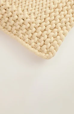 Elements Chunky Knit Throw