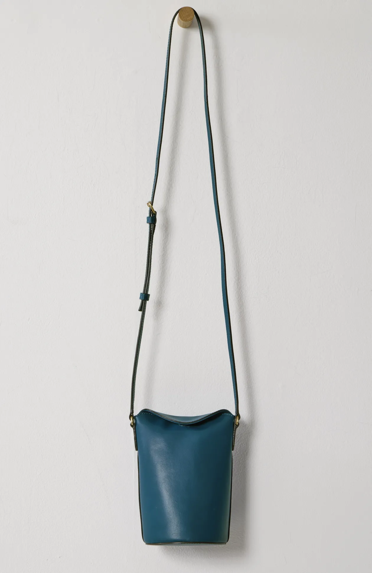 Ella Bucket Bag