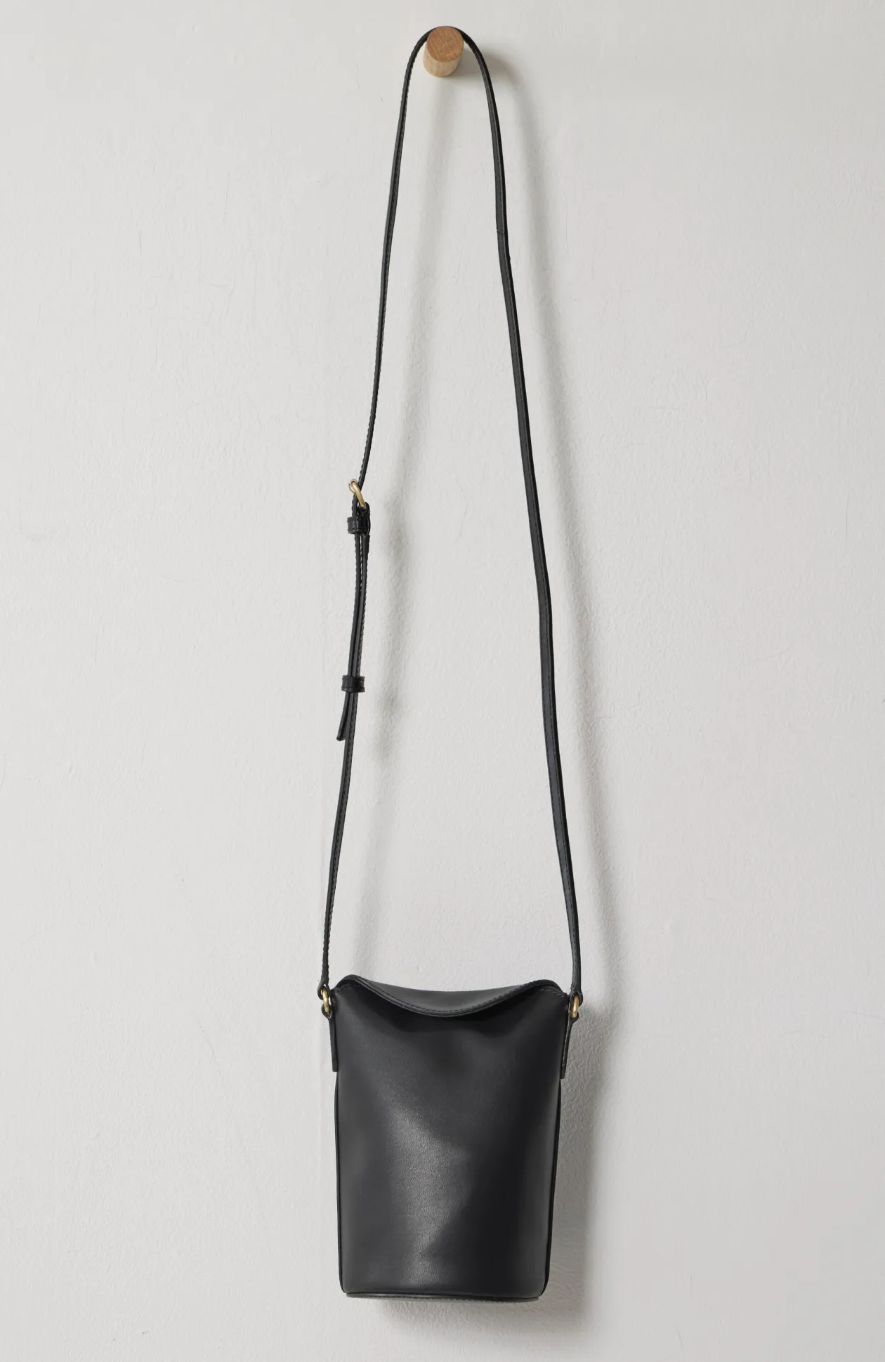 Ella Bucket Bag