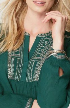Embroidered Pullover Textured Top