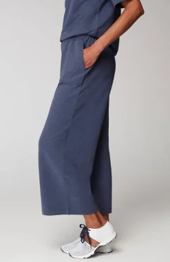 Fit Elevate Terry Crops