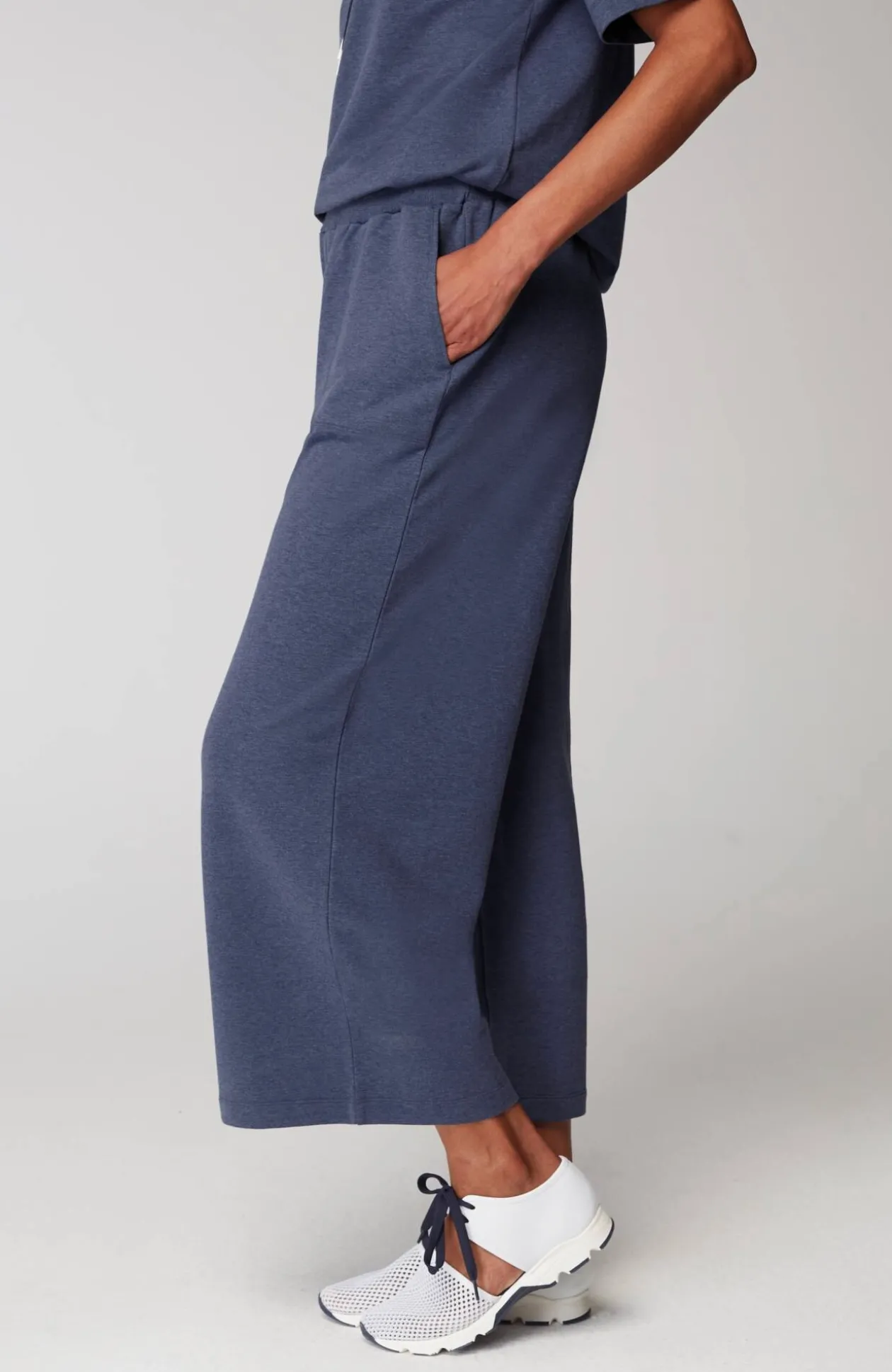 Fit Elevate Terry Crops