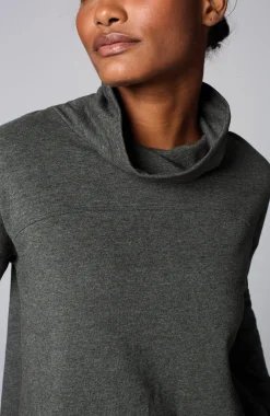 Fit Fleece Turtleneck Top