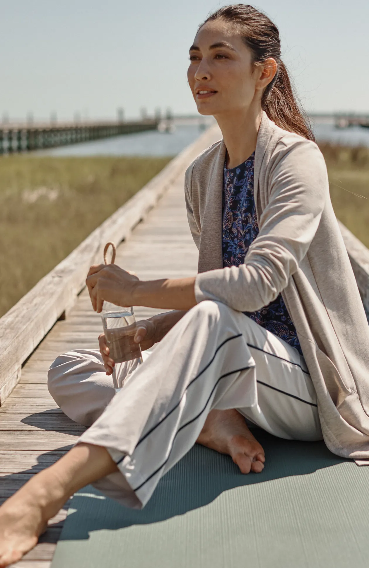 Fit On-The-Go Piped Wide-Leg Pants