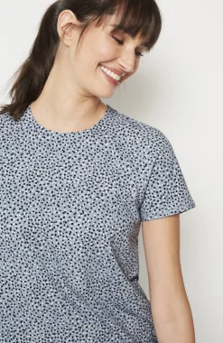 Fit Progress Shirttail Tee