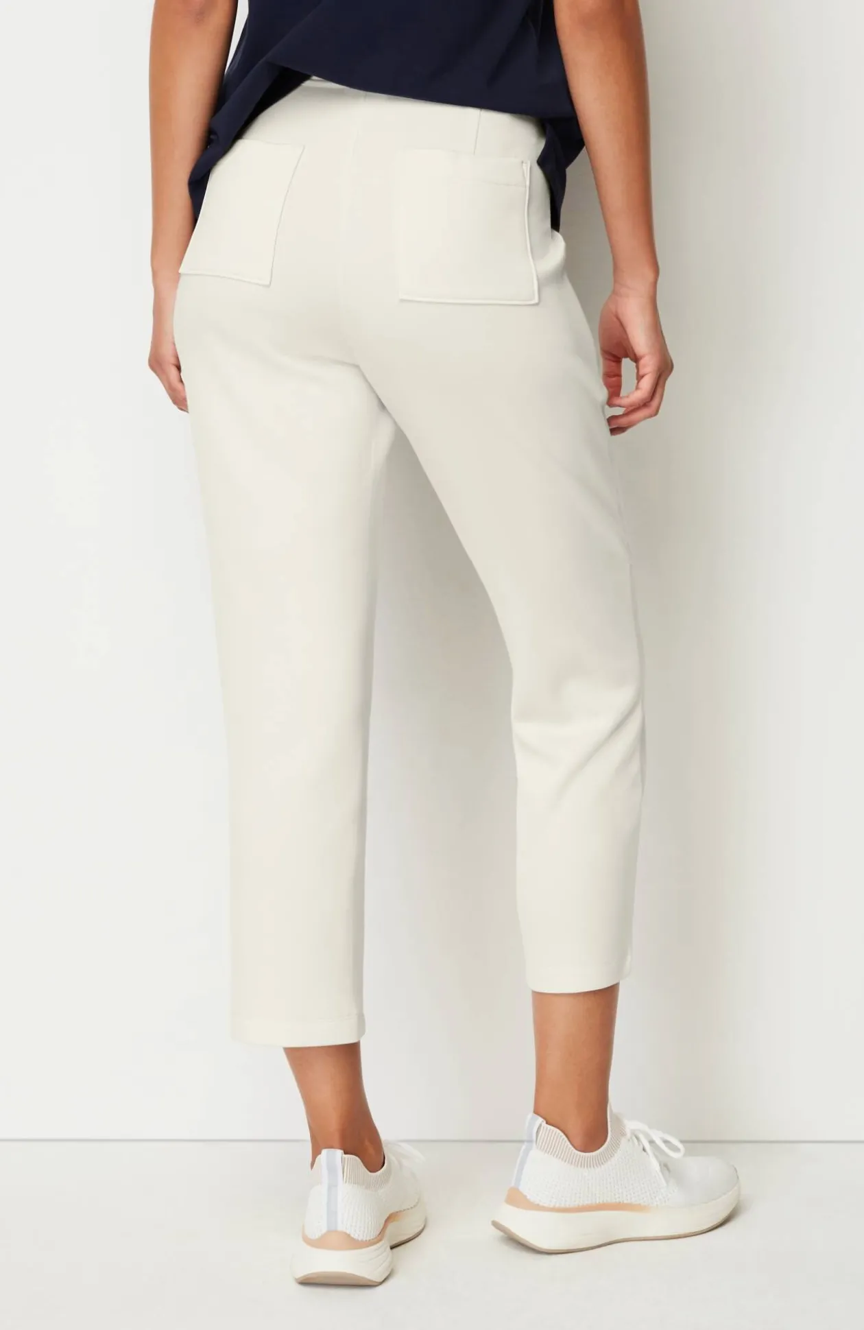 Fit Sleek Double-Knit Seamed Crops