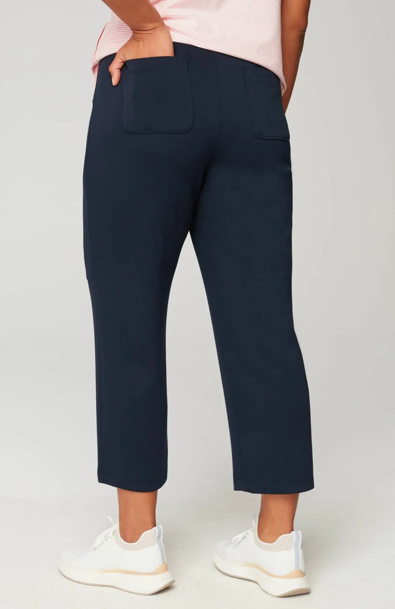 Fit Sleek Double-Knit Seamed Crops