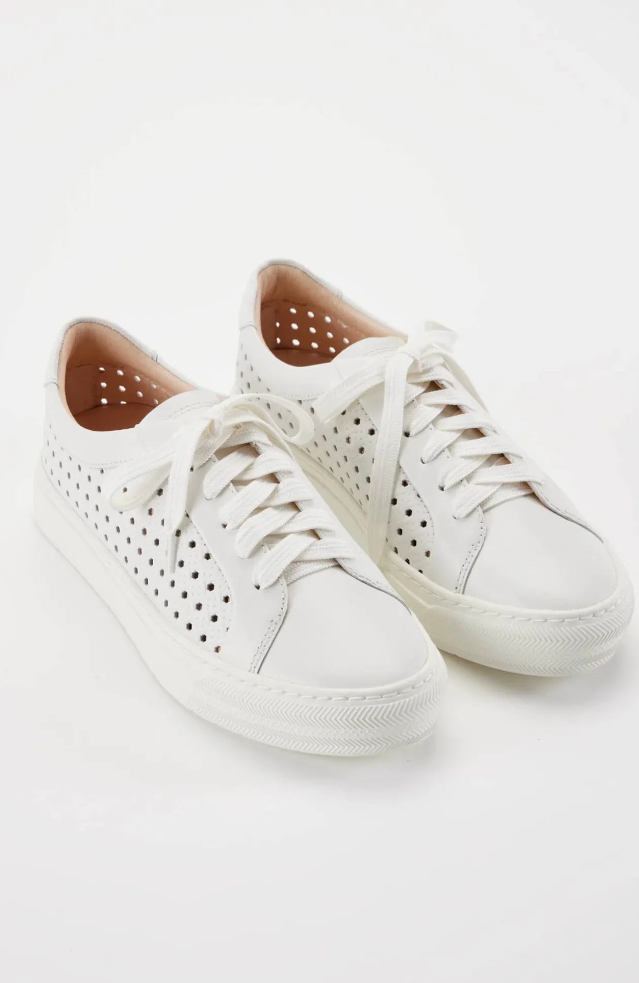 FRANKIE4 Mim IV White Weave Sneakers