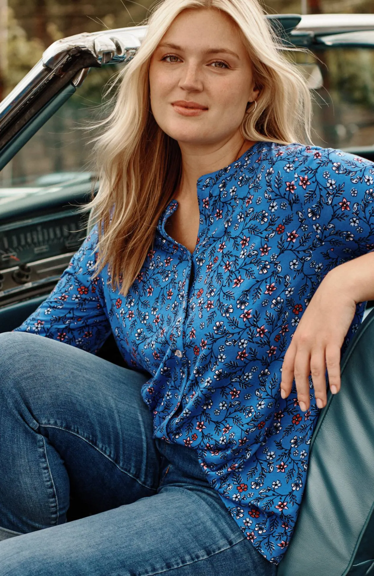 Mixed-Florals Border-Printed Top