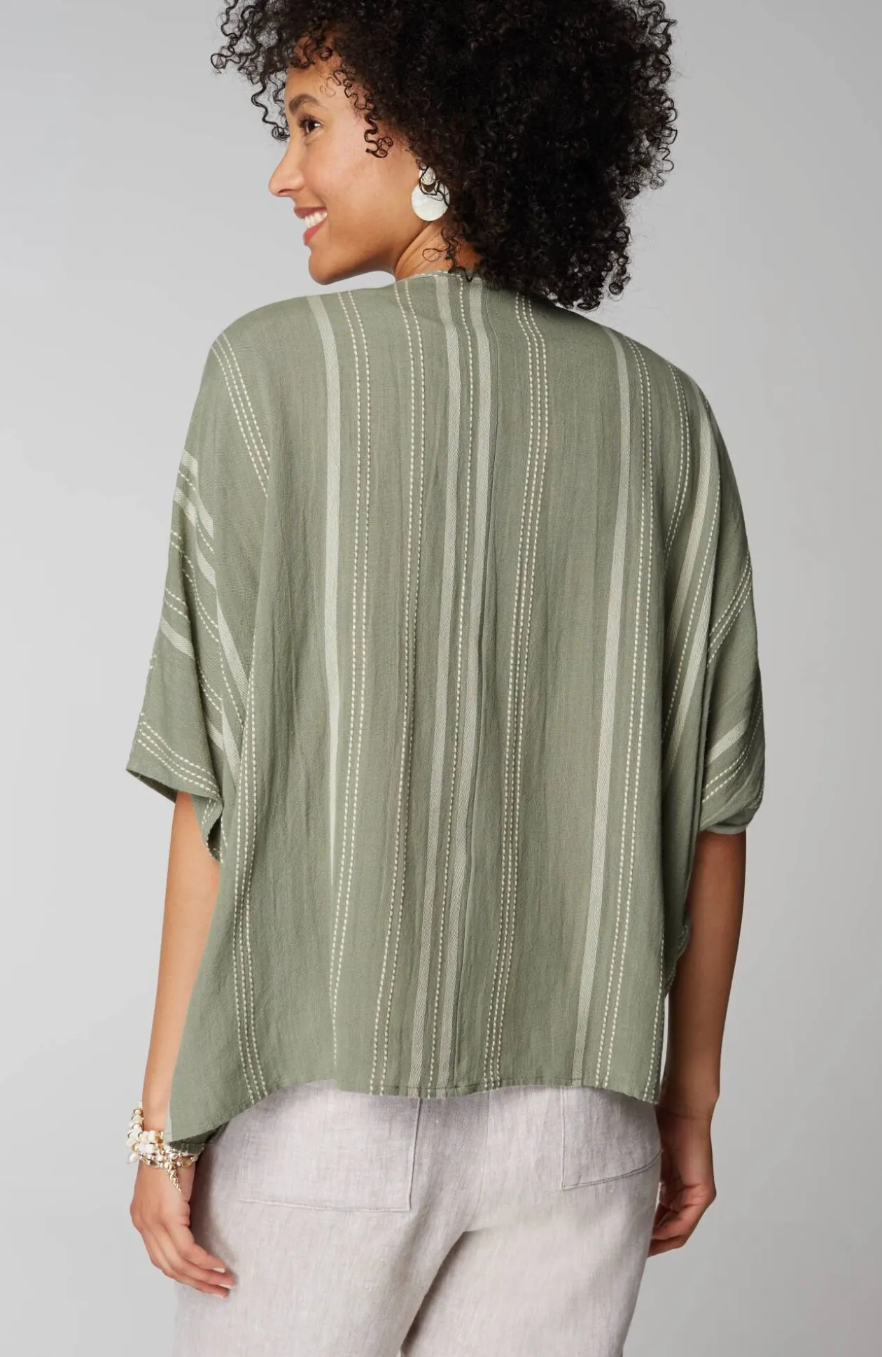 Twisted-Front Poncho
