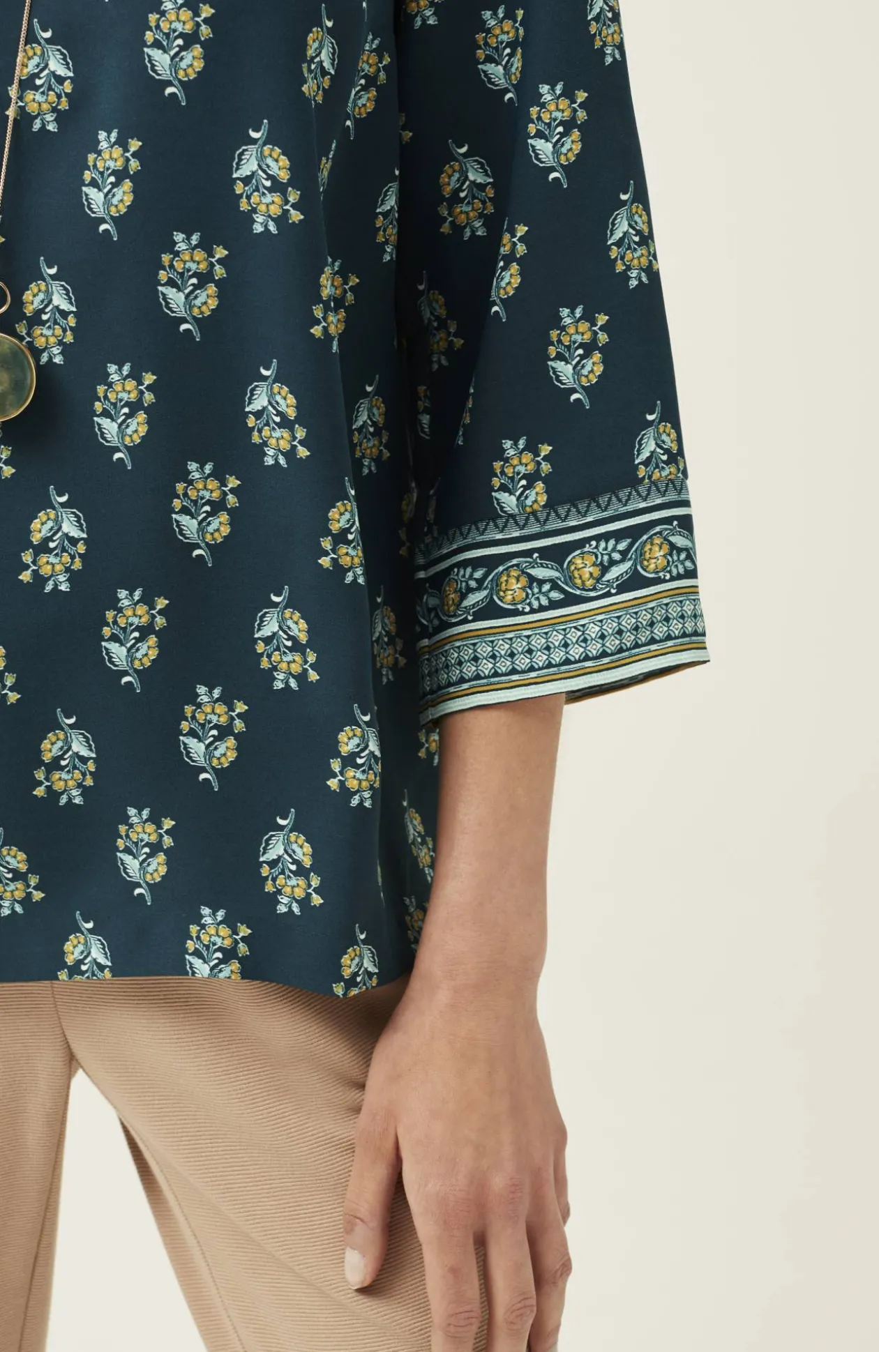 Wearever Easy-Care Printed & Bordered Top