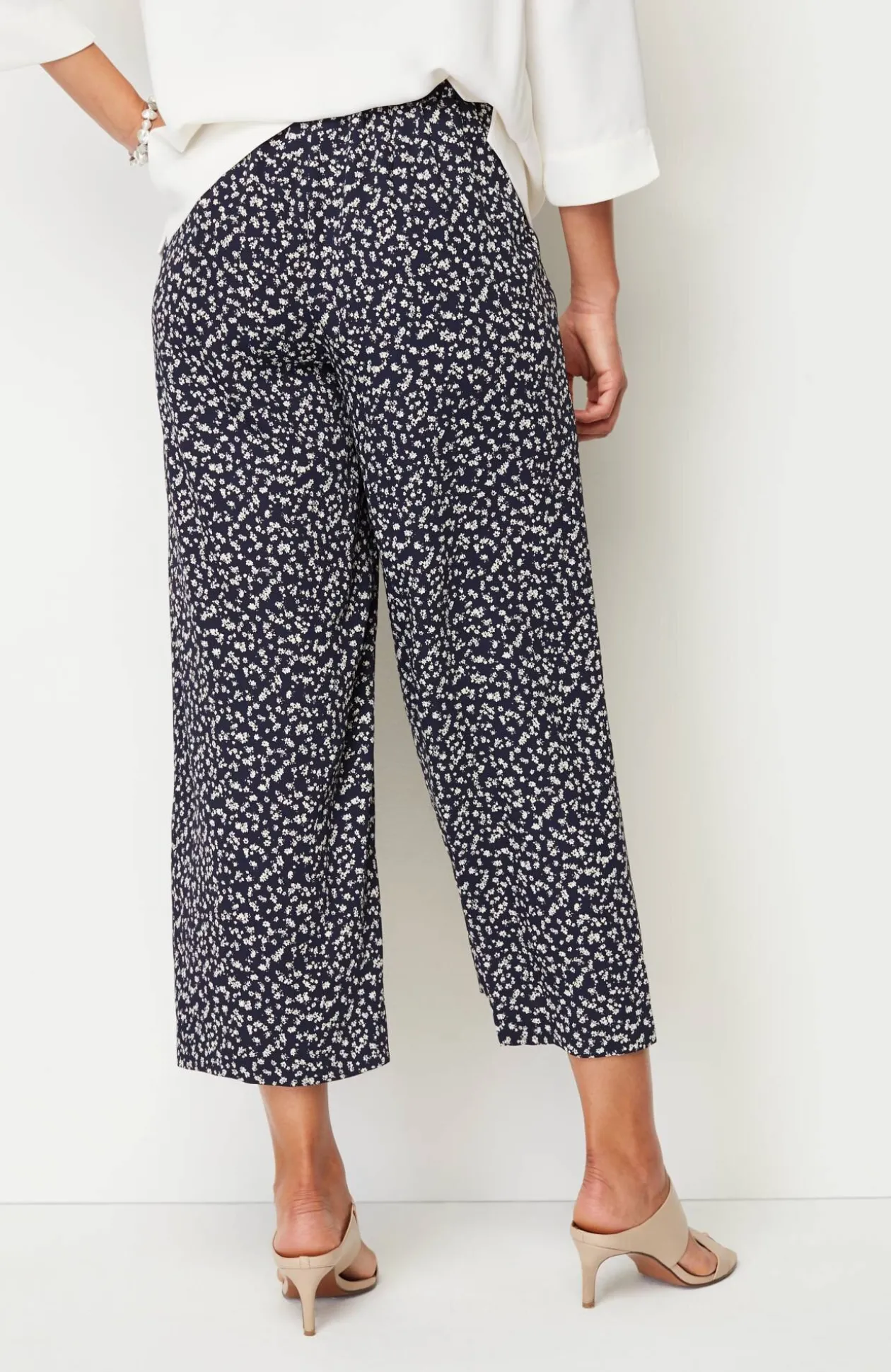 Wearever Easy-Care Woven Wide-Leg Crops