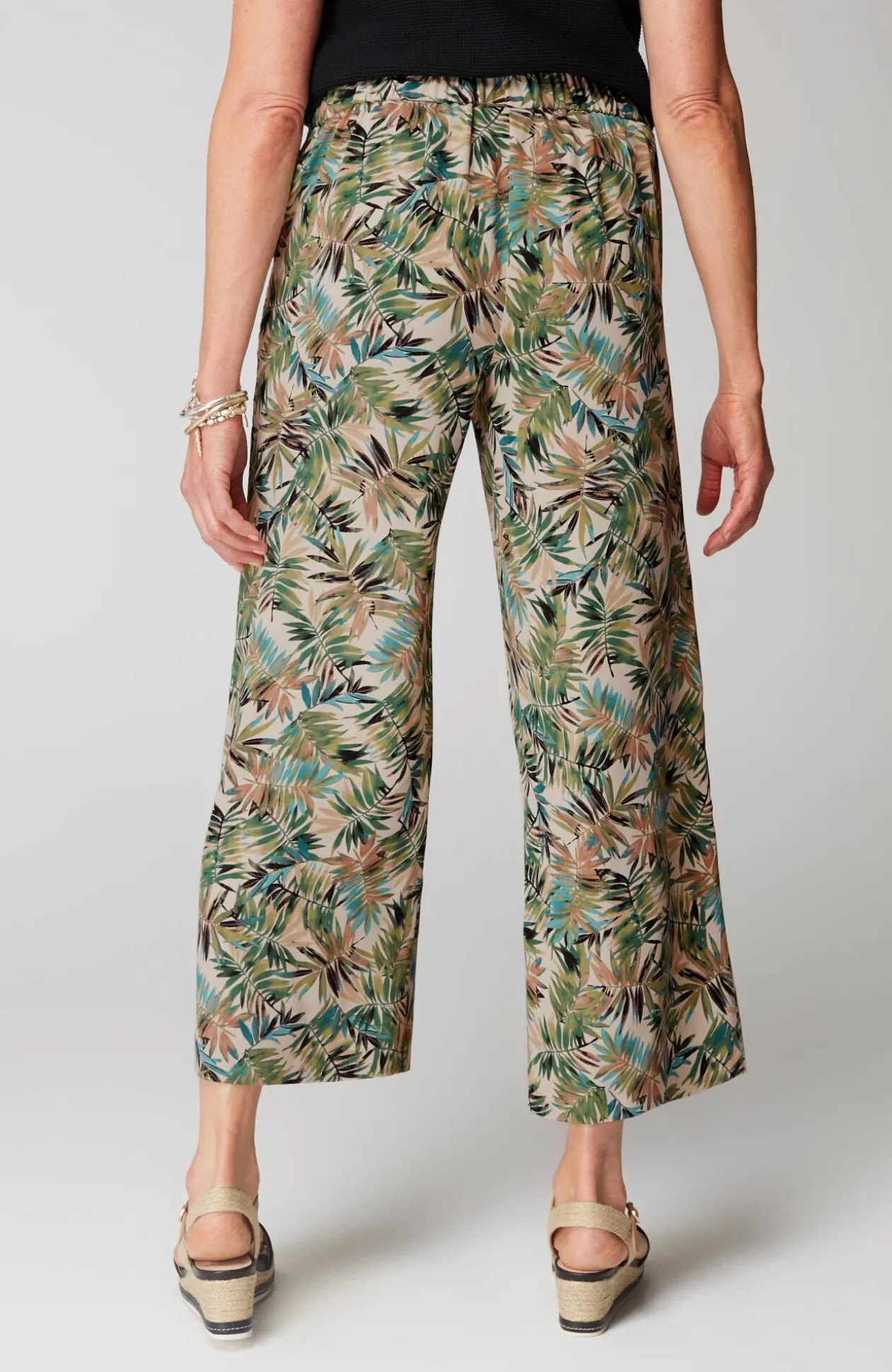 Wearever Easy-Care Woven Wide-Leg Crops