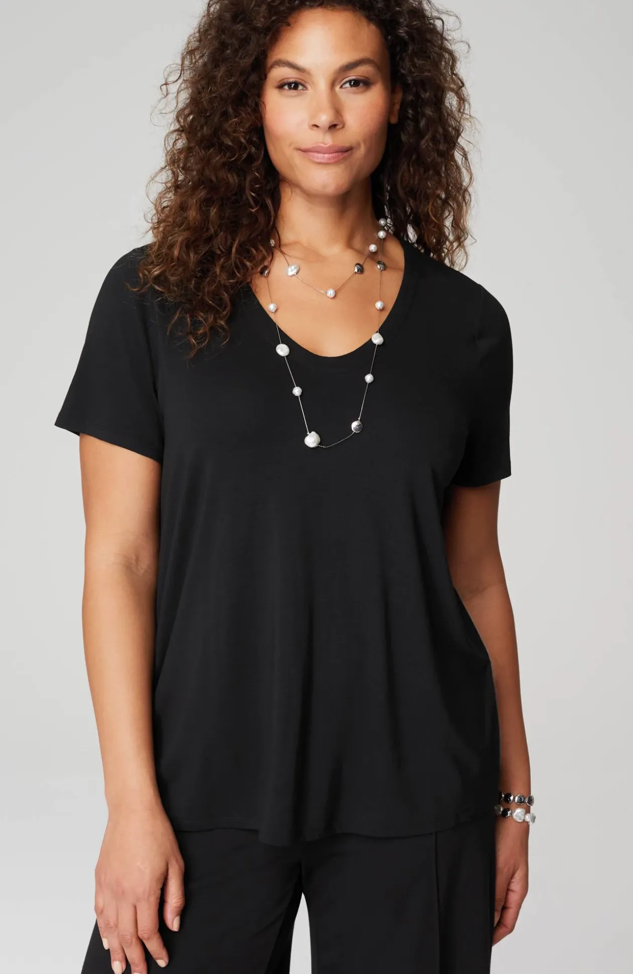Wearever Soft-V-Neck Tee