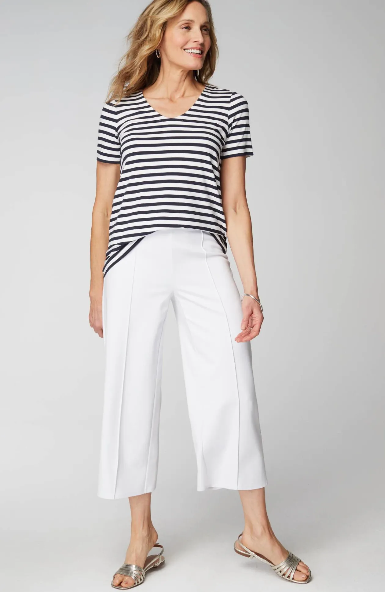 Wearever Soft-V-Neck Tee