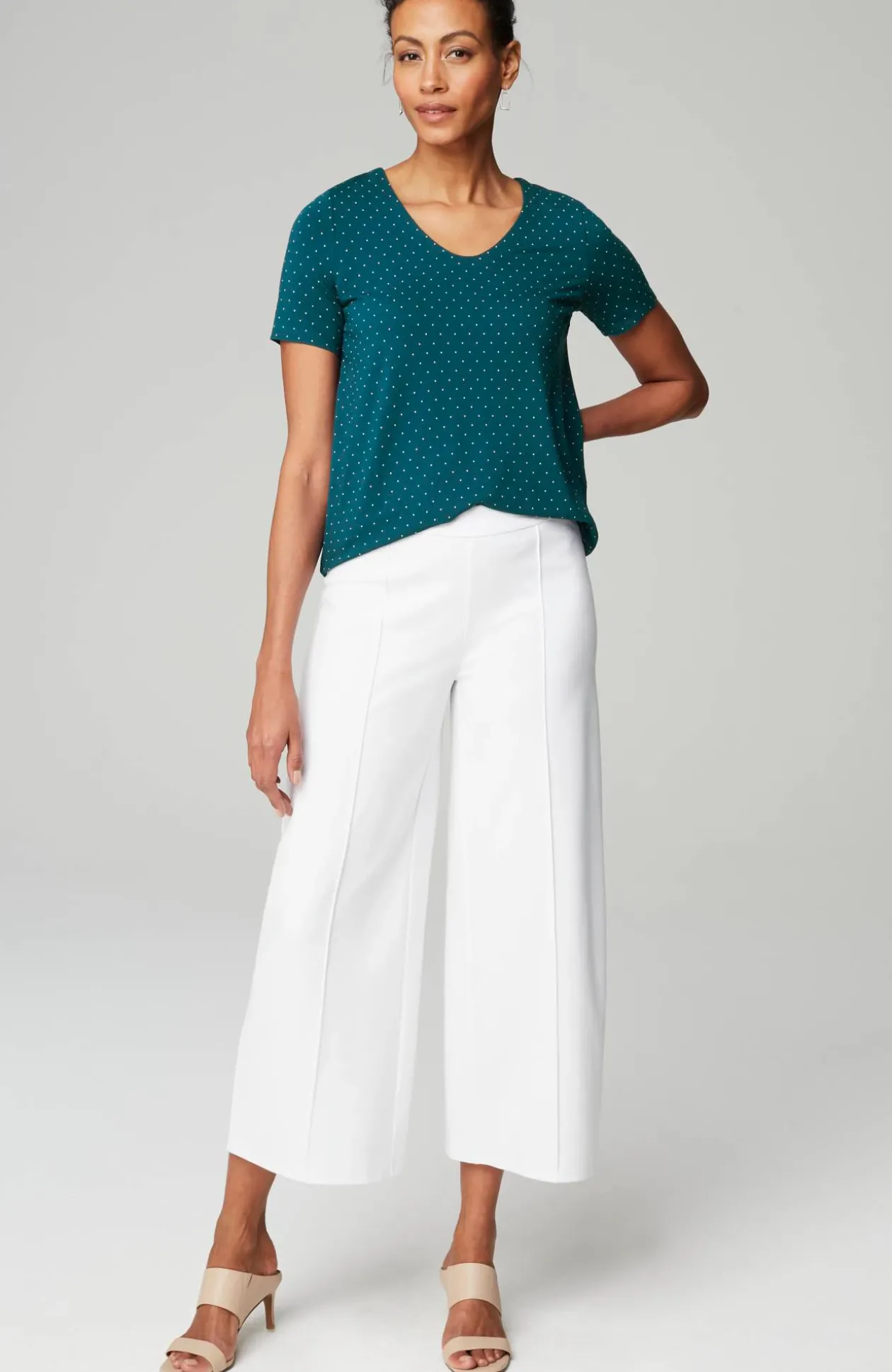 Wearever Soft-V-Neck Tee