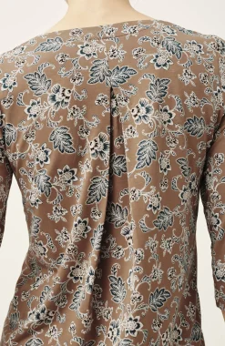 Wearever V-Neck Ballet-Sleeve Top