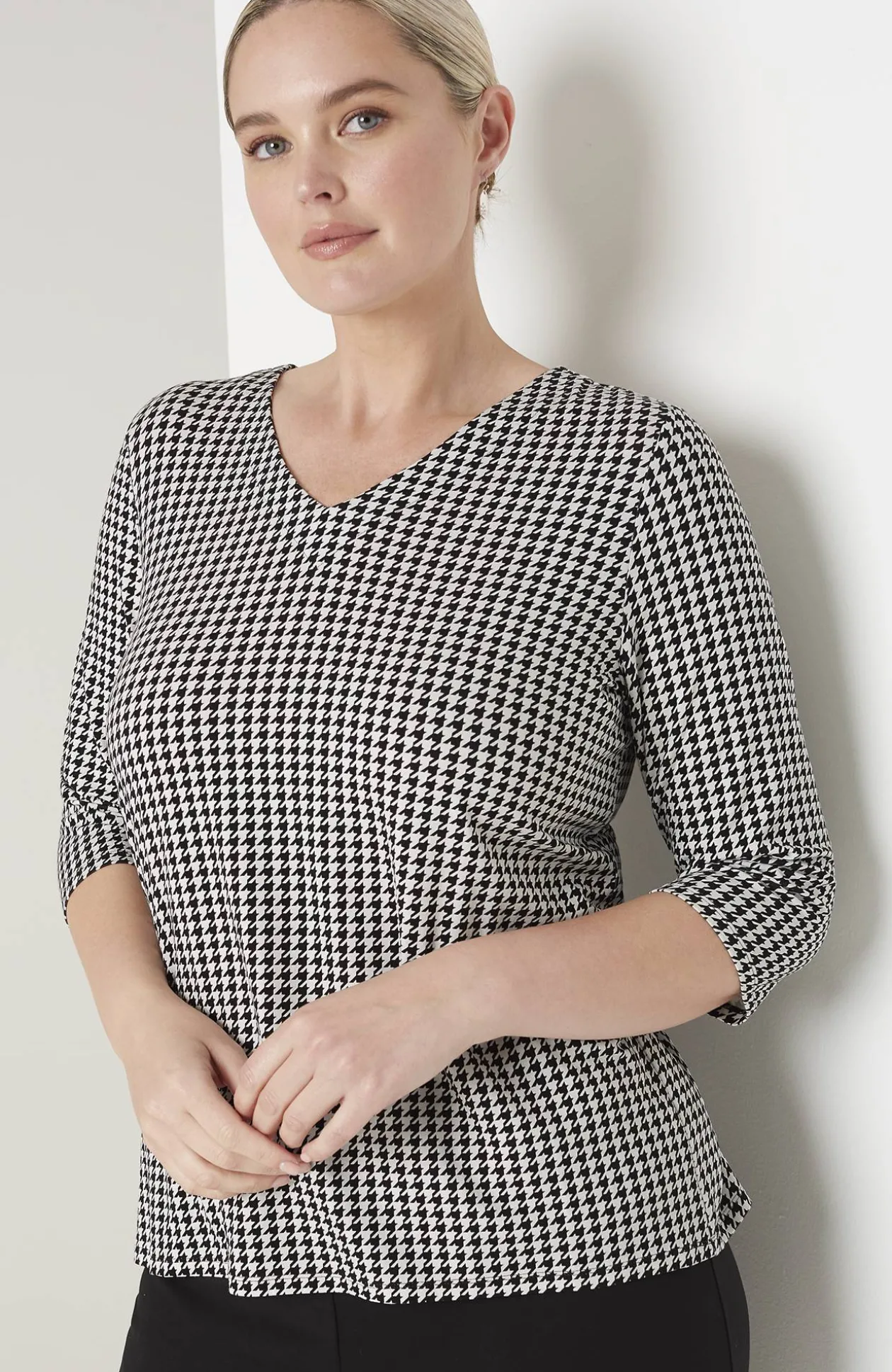 Wearever V-Neck Ballet-Sleeve Top