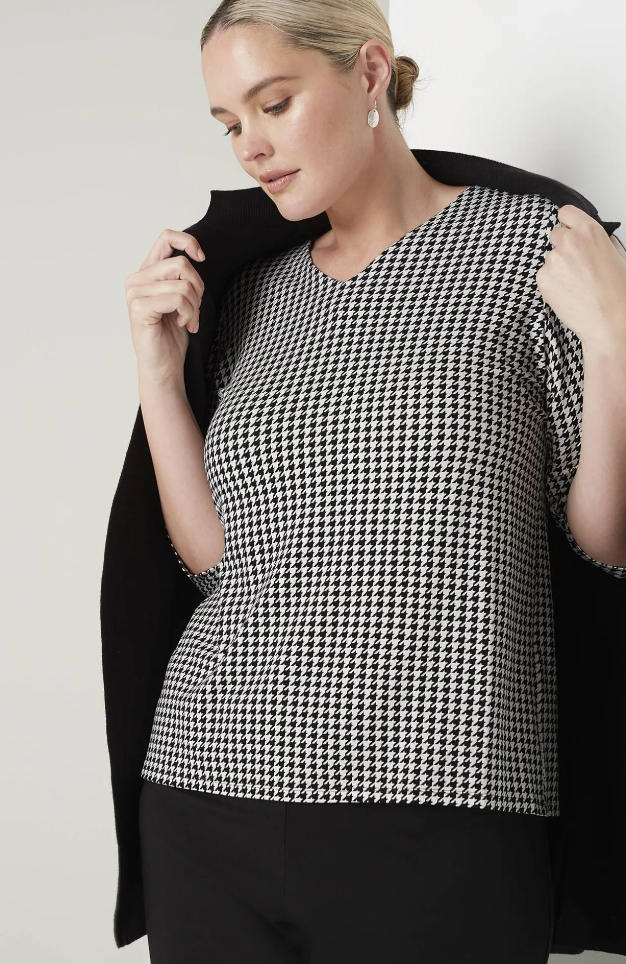 Wearever V-Neck Ballet-Sleeve Top