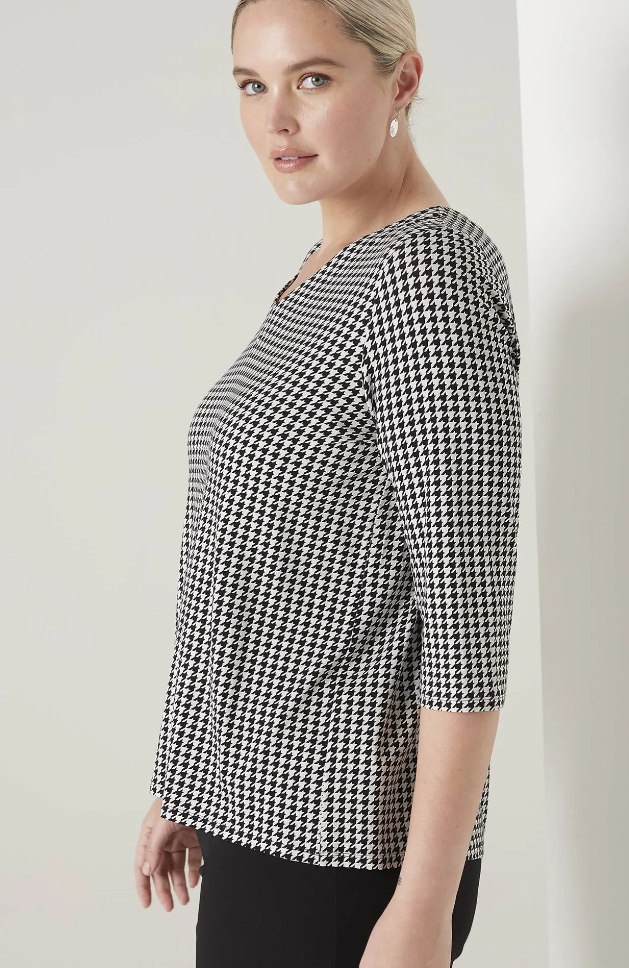 Wearever V-Neck Ballet-Sleeve Top